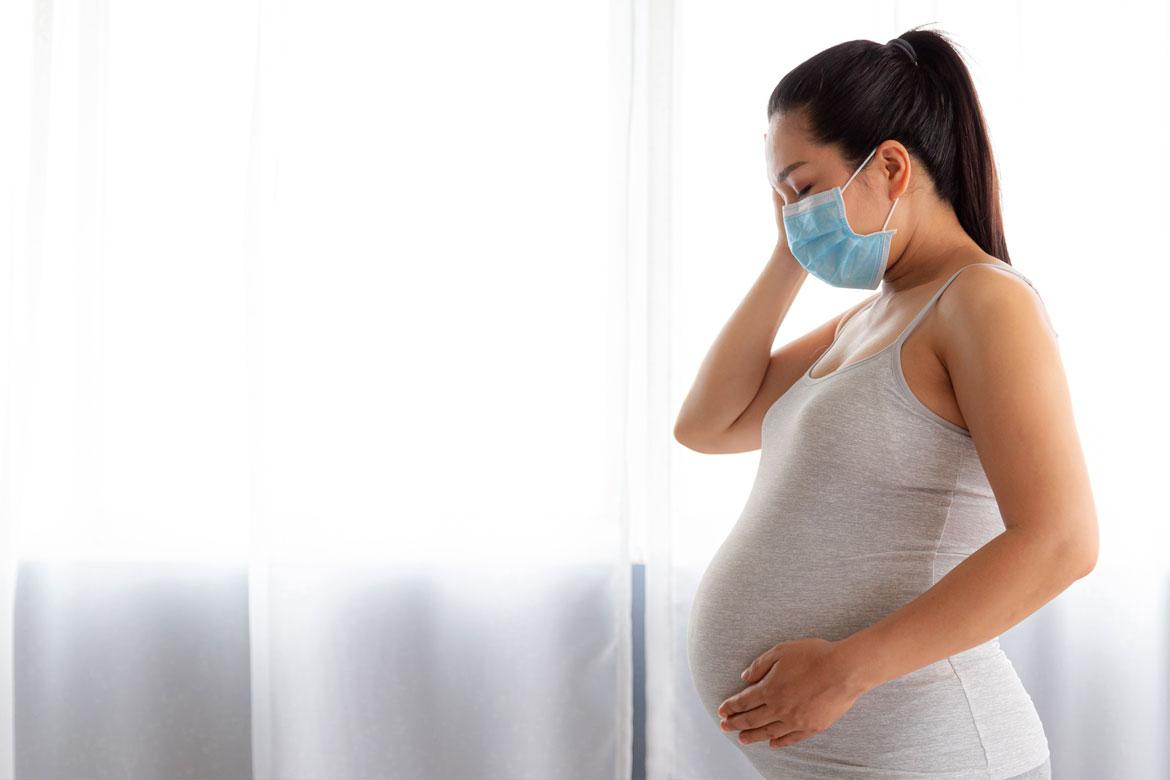 Pregnant-women-breastfeeding-mother-covid-19-vaccine-main-d